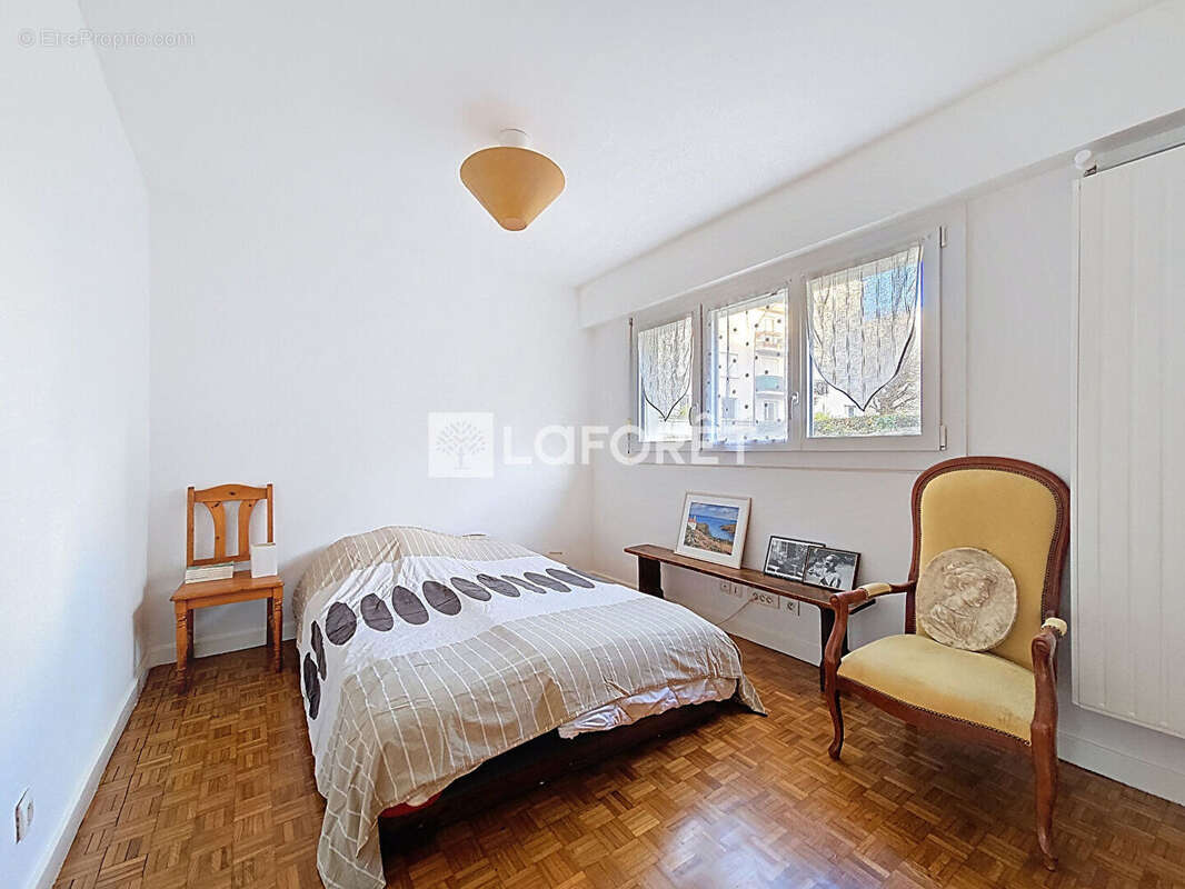 Appartement à BOURG-LA-REINE