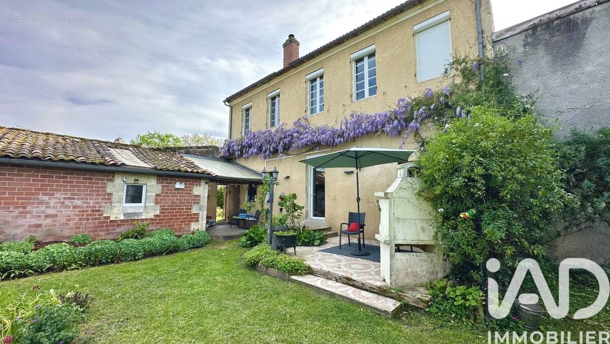 Photo 1 - Maison à CADAUJAC