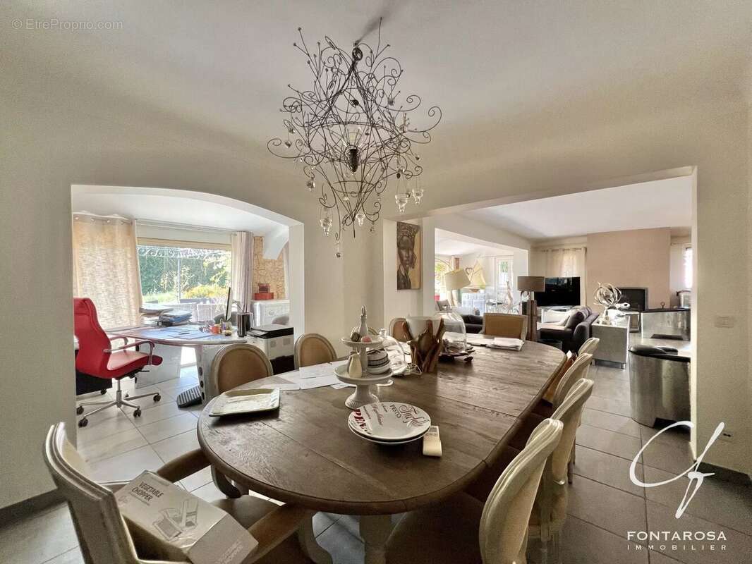 Maison à SAINT-RAPHAEL