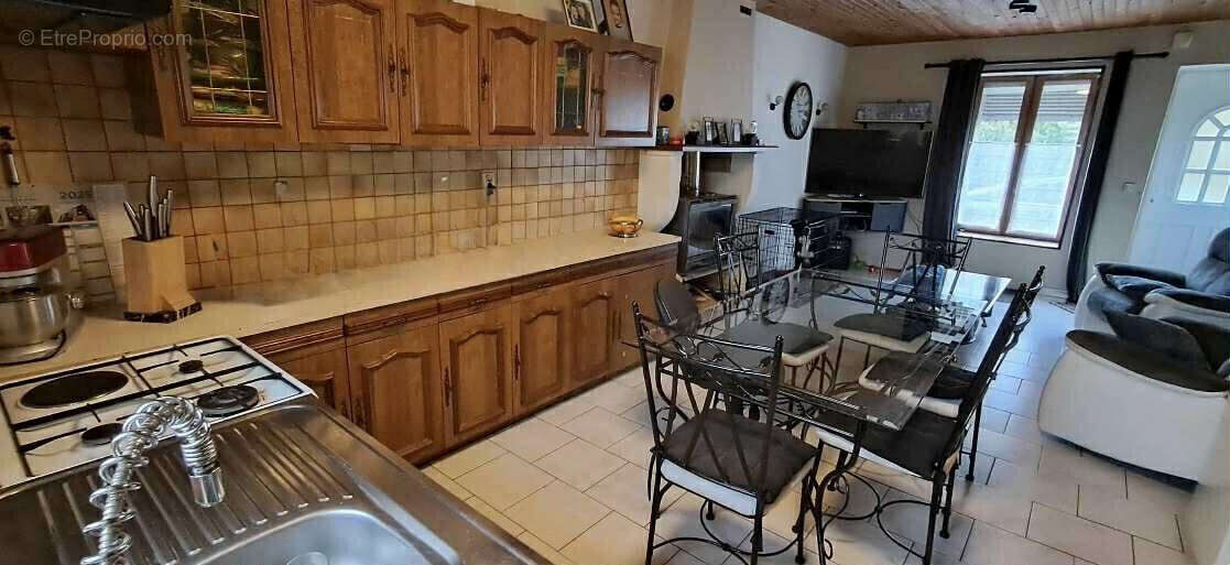 Maison à BAZEILLES