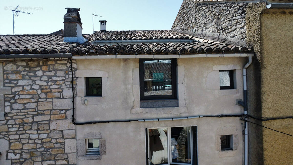 Maison à BARJAC