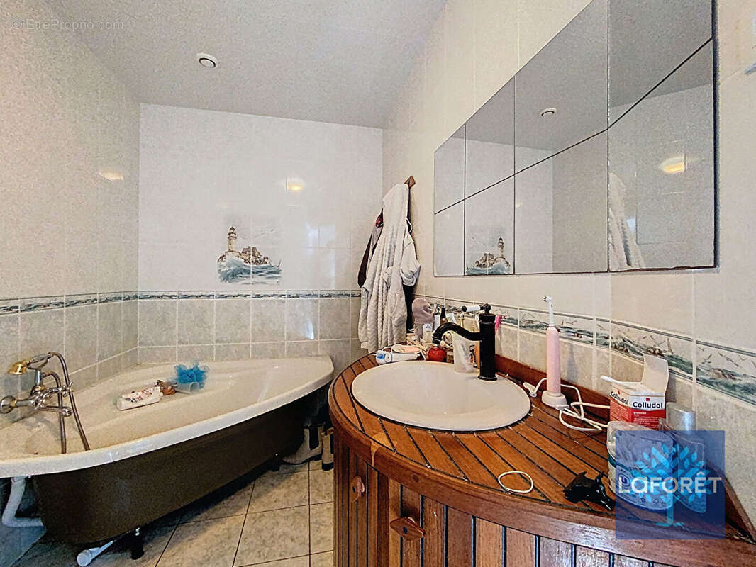 Maison à SAINT-CHRISTOPHE-DU-LIGNERON