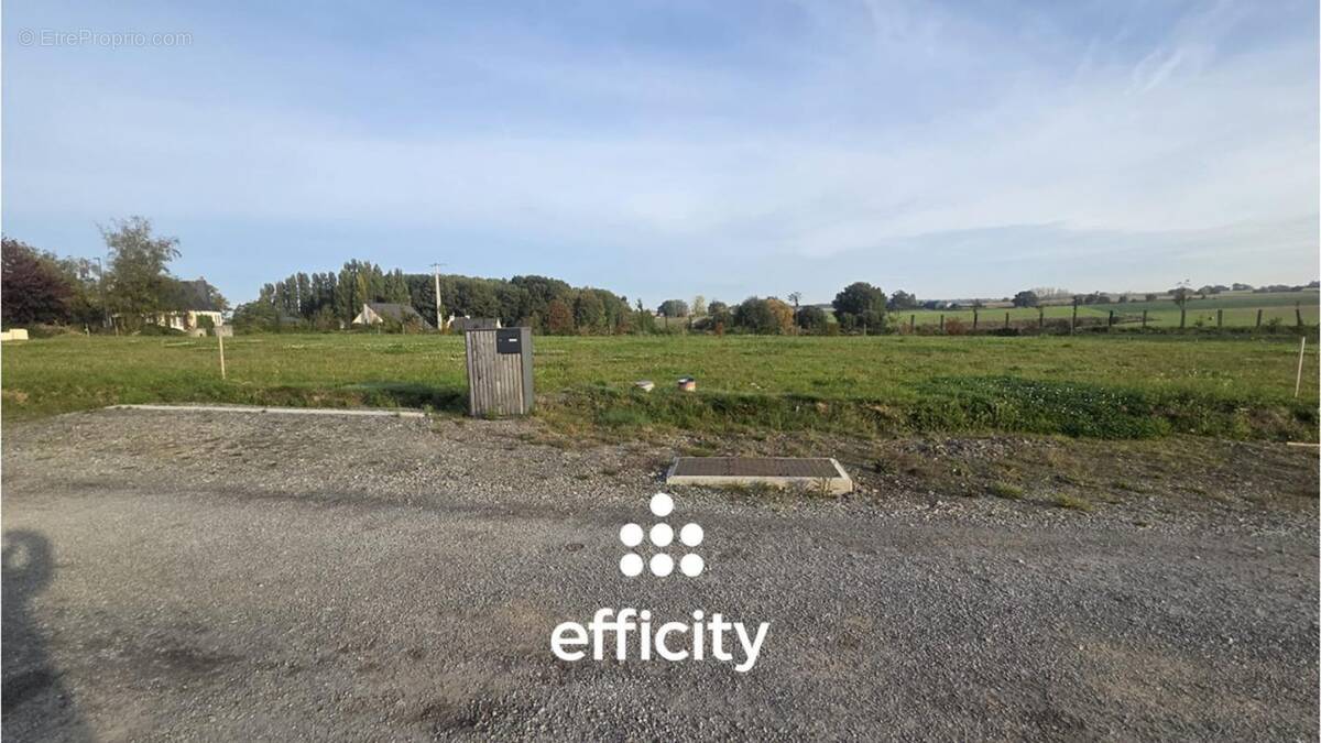 Terrain à MARCILLE-ROBERT