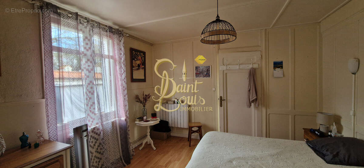 Maison à CHAMPIGNY-SUR-VEUDE