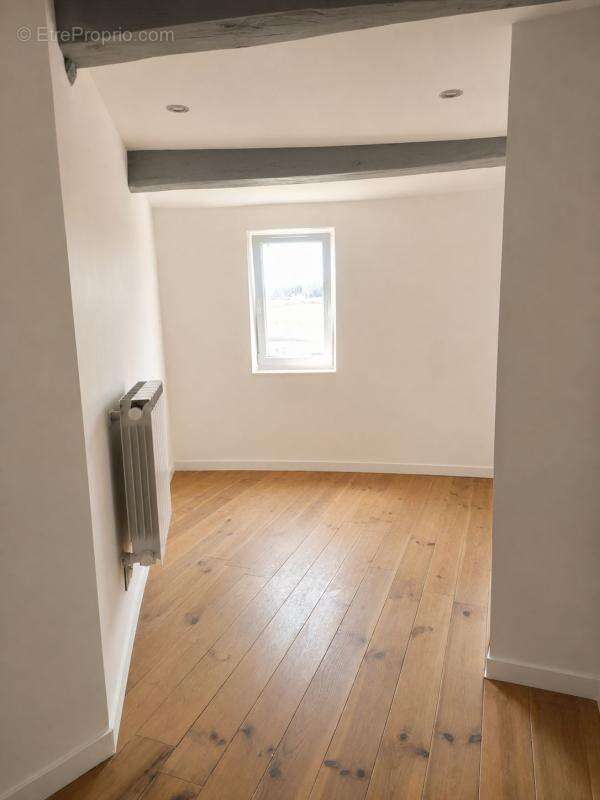 Maison avec terrasse et belle vue - photo 8