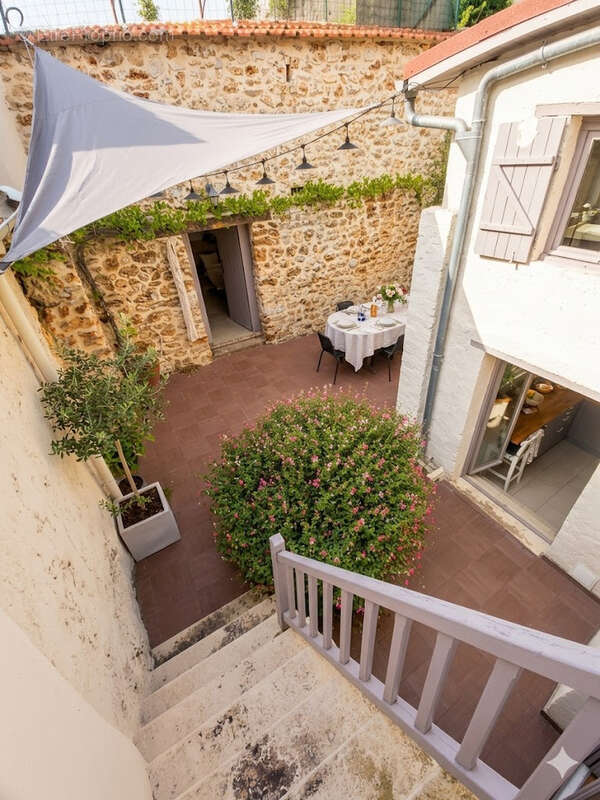 Maison à HOUDAN