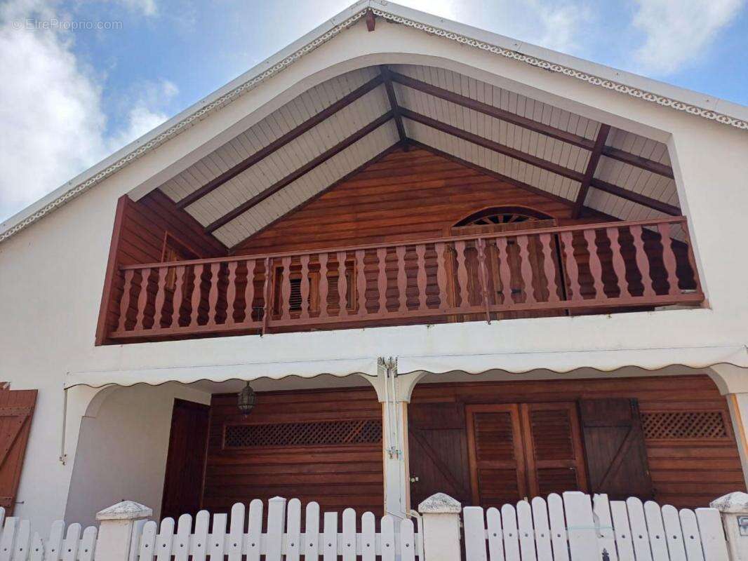 Maison à TERRE-DE-BAS