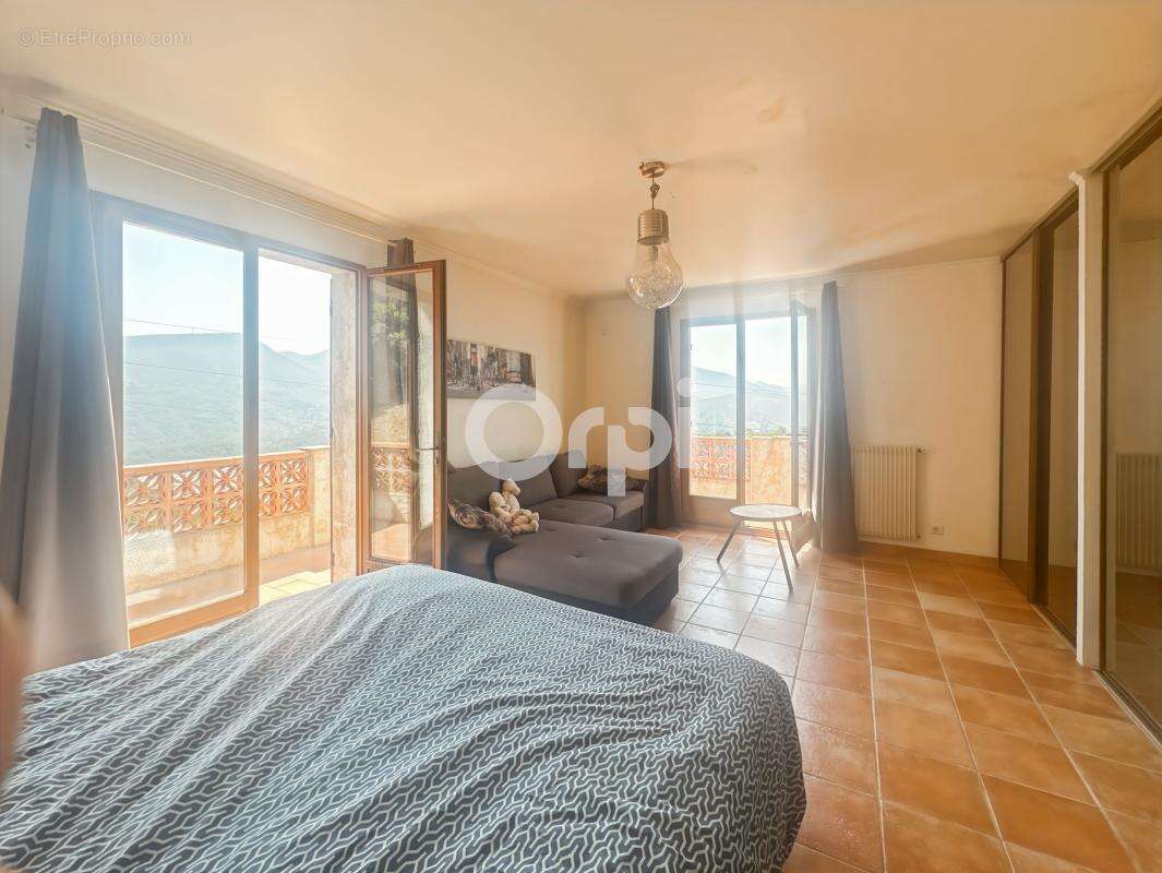 St Martin du Var, belle villa individuelle 4/5 pièces - photo 10