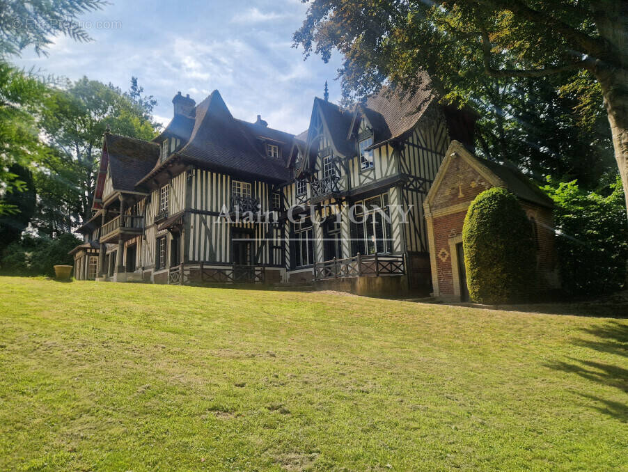 Maison à PONT-L&#039;EVEQUE