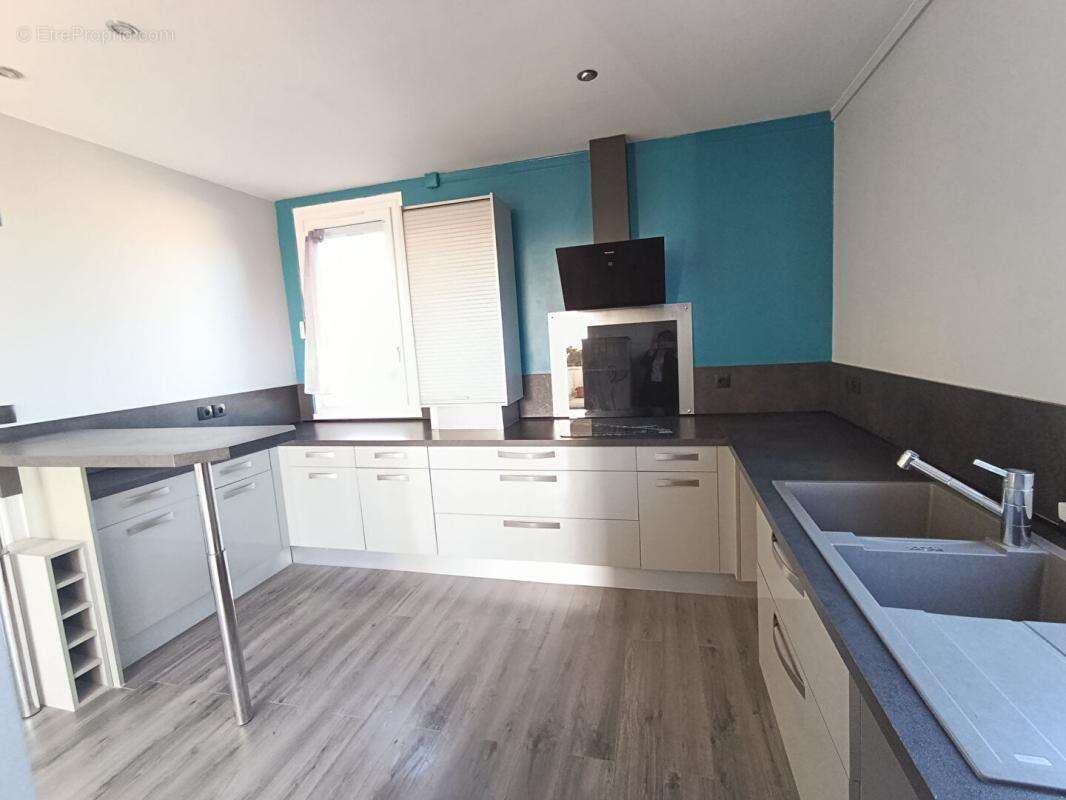 Appartement à MOISSY-CRAMAYEL