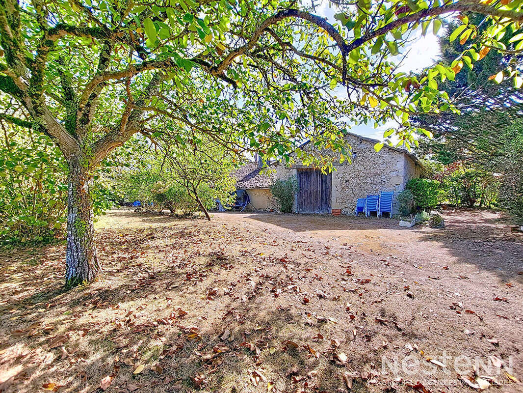 A Vendre Maison en pierre de 79 m² avec dépendances de 116 m² dans un hameau de Lagraulet-du-Gers - photo 10