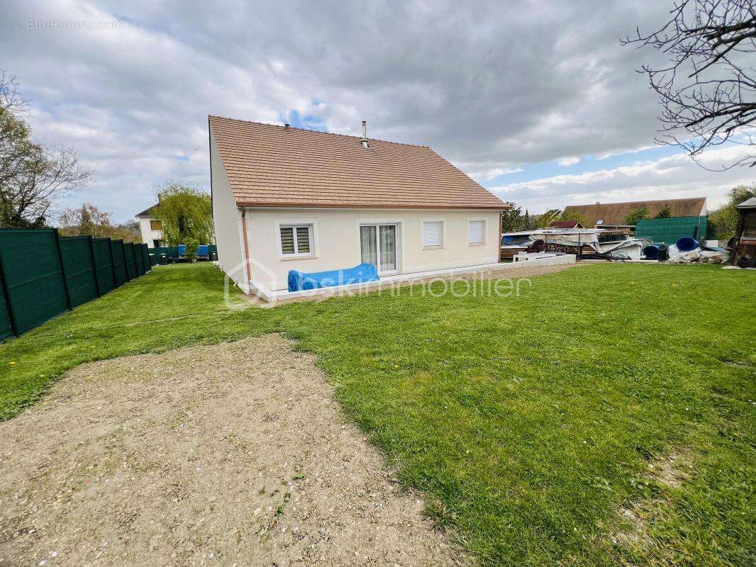 Maison à SAINT-GERMAIN-LES-ARPAJON