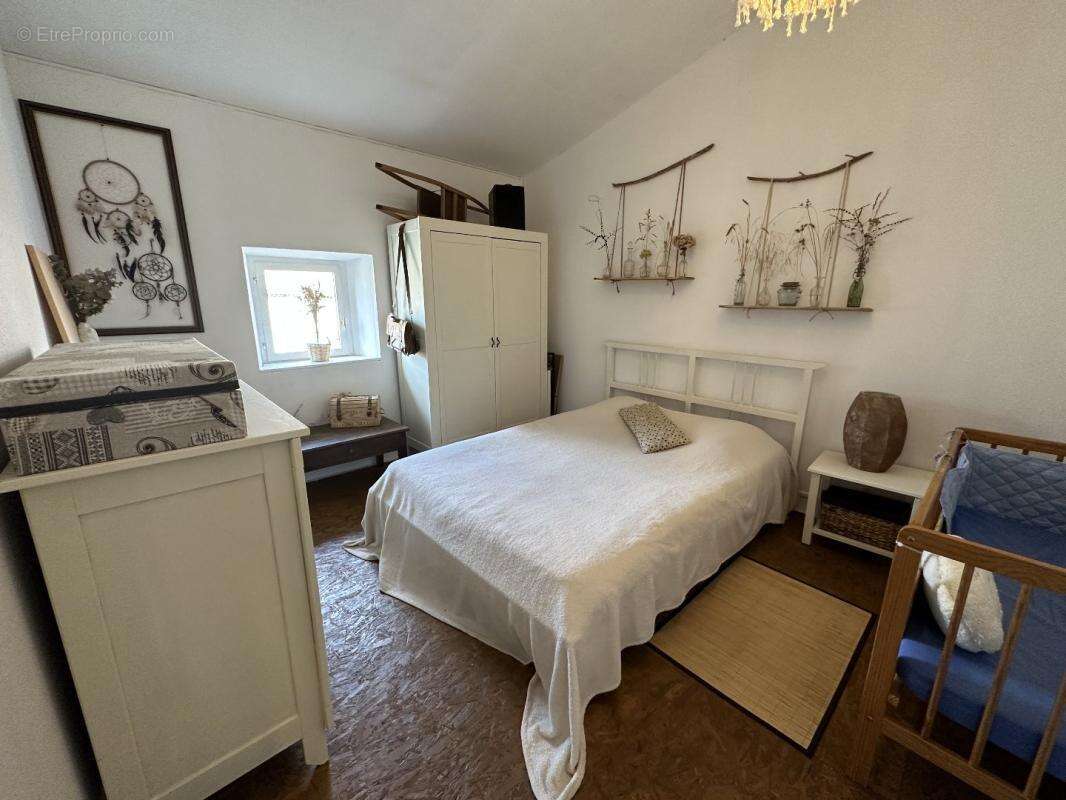 Maison à CAUNES-MINERVOIS