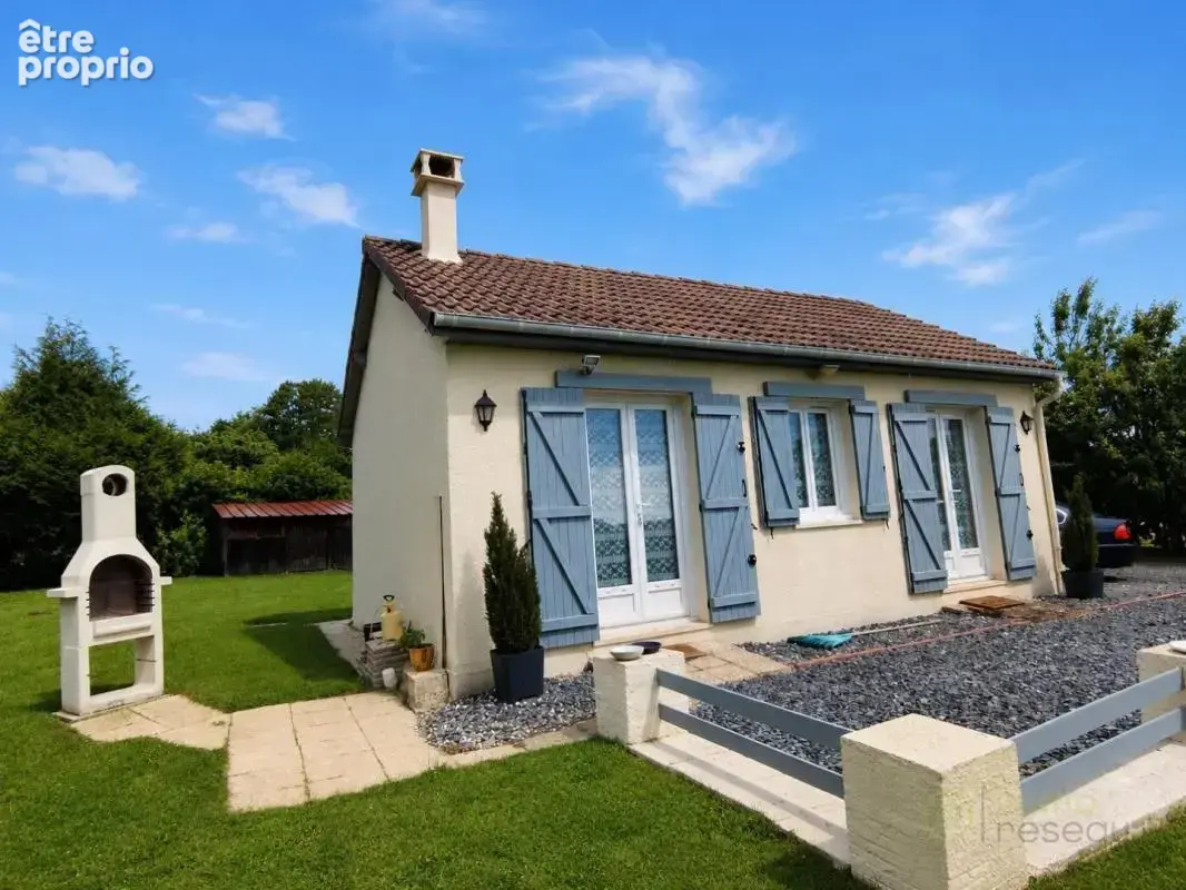 Maison à MENERVAL