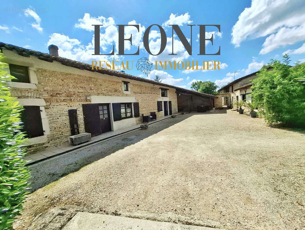 Maison à VIRIAT
