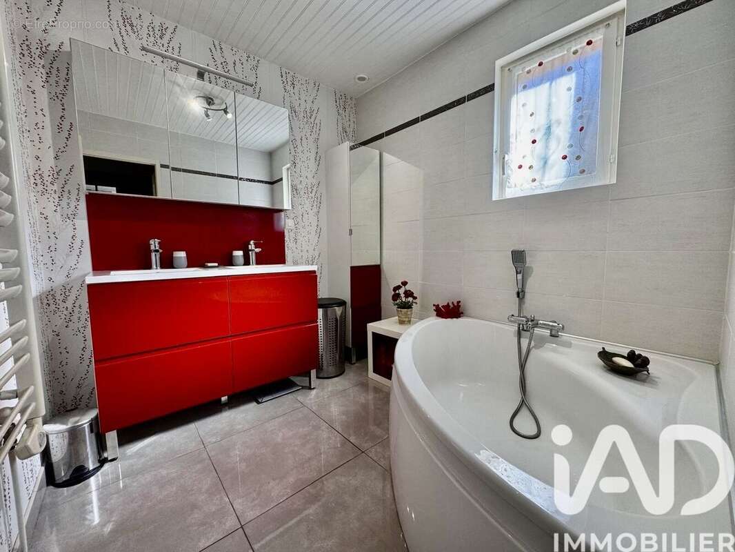 Photo 9 - Maison à SAINT-JULIEN-EN-GENEVOIS