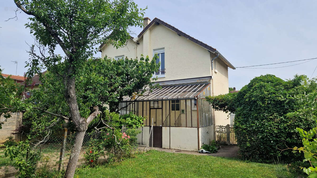 Maison à AUXERRE