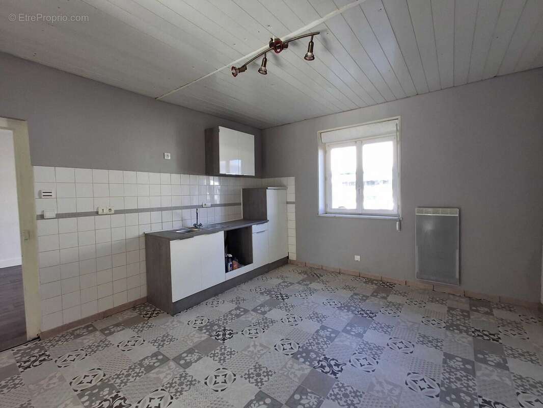 Maison à ROUMAZIERES-LOUBERT