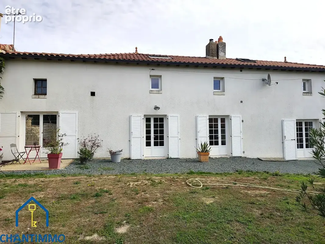 Chantonnay, ensemble immobilier de charme avec maison principale et gîte - photo 24
