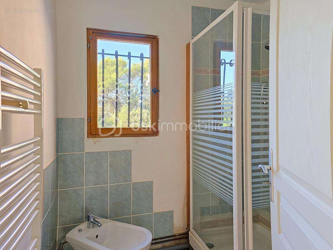 Vers-Pont-du-Gard – Maison de plain-pied 4 pièces – 94 m² – Vue panoramique exceptionnelle sur les collines de Collias - photo 15