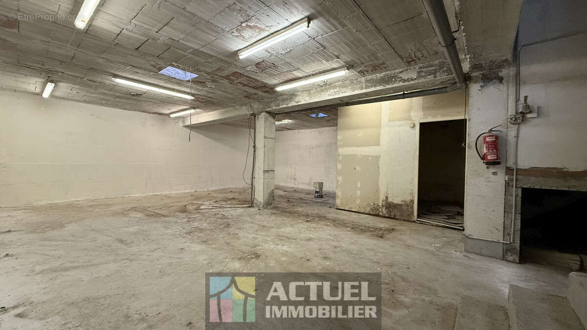 Grande maison sur Alco. - photo 9