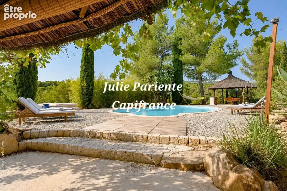 Maison à vendre 6 pièces LA CIOTAT (13)4000 M2 Terrain - photo 2
