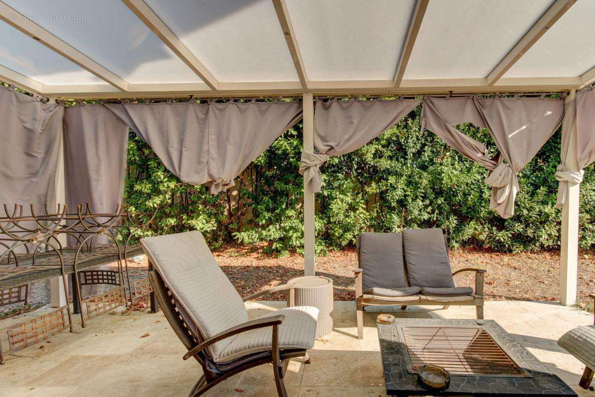 Maison à SAINT-MARTIN-DU-VAR