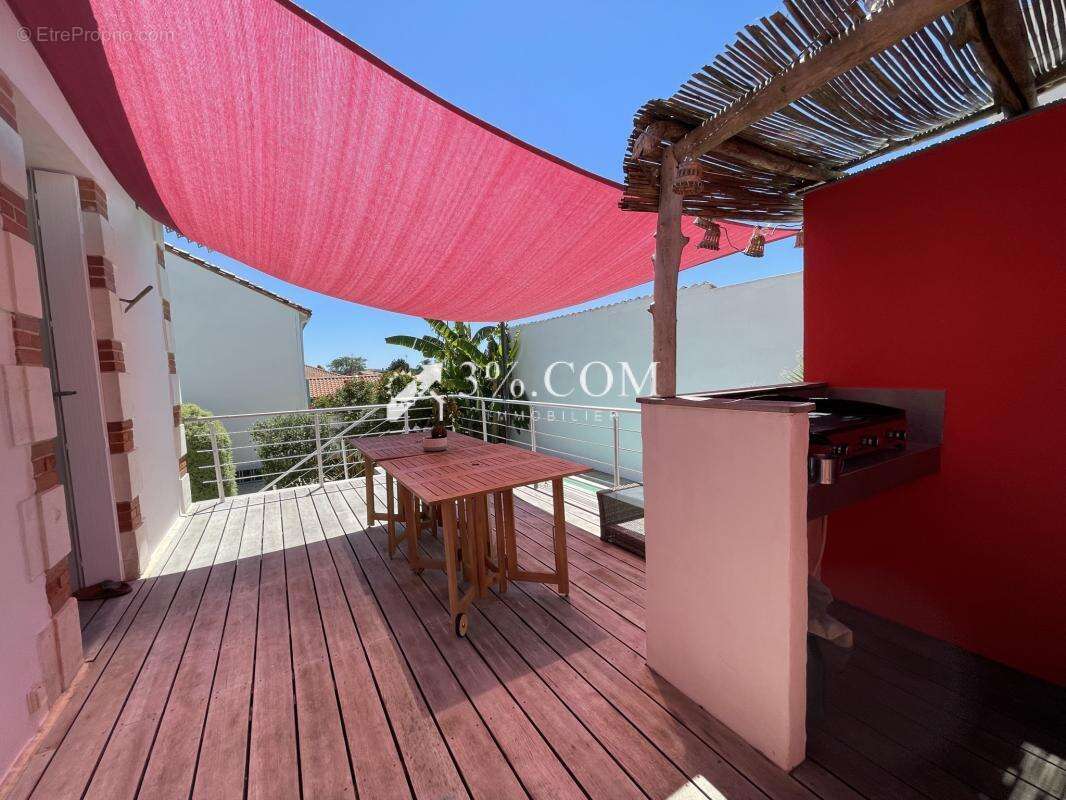 Maison à SAINT-GEORGES-DE-DIDONNE