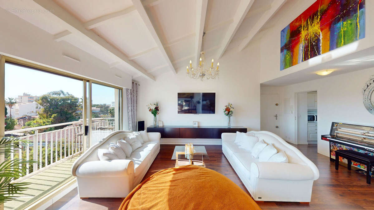 Appartement à SAINT-RAPHAEL