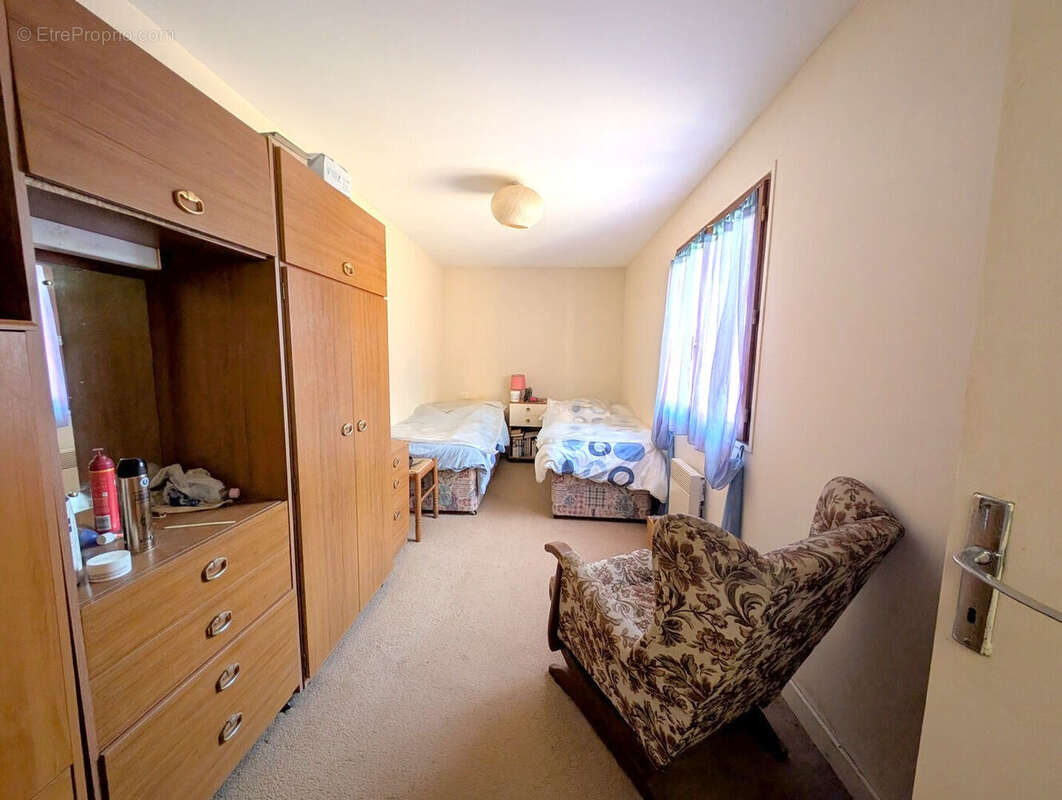 Maison à SAINT-MACAIRE-DU-BOIS