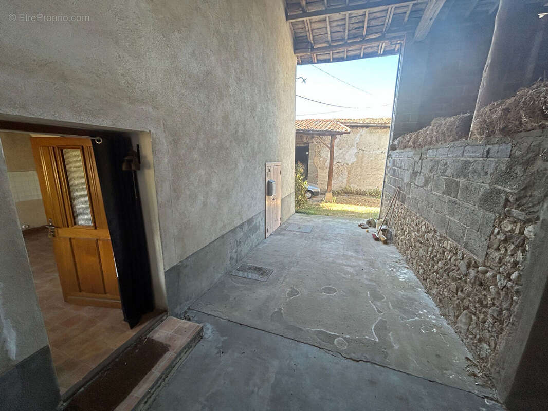 Maison au calme Escoutoux 64.77 m2 - photo 5