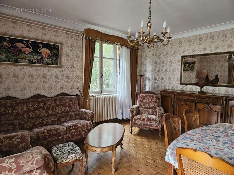 Maison à ORCIVAL