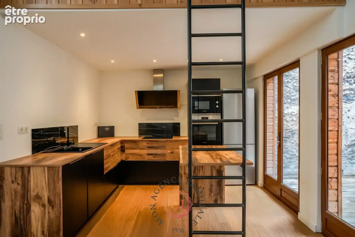 Appartement type Loft T5 à vendre RIOM centre historique - photo 4