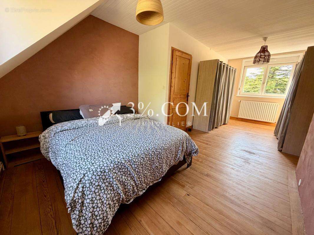 Maison rénovée 112 m2 avec grand jardin à Carly - photo 8