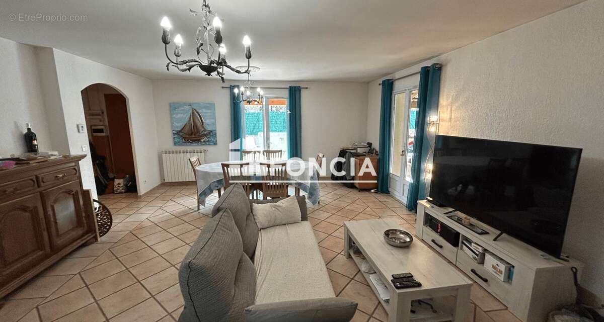 Maison à FORCALQUEIRET