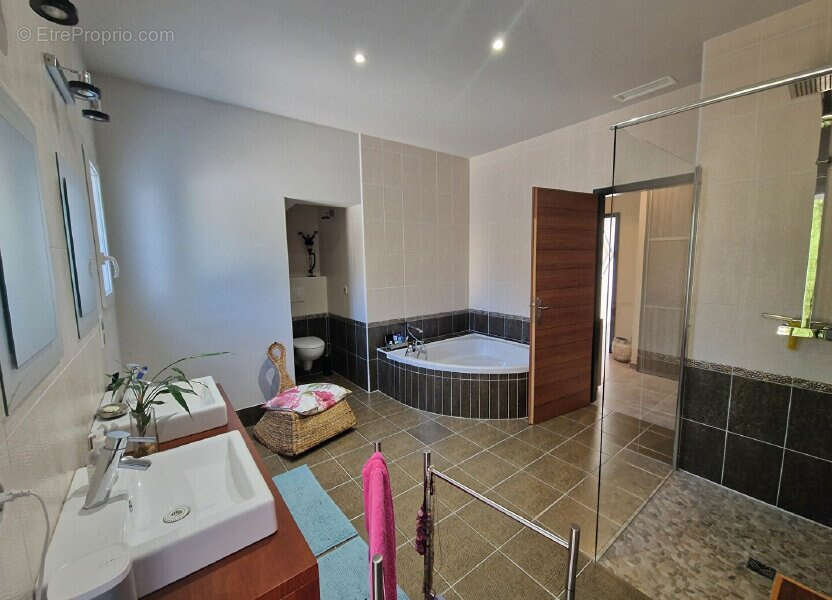 Maison à AIGUES-MORTES