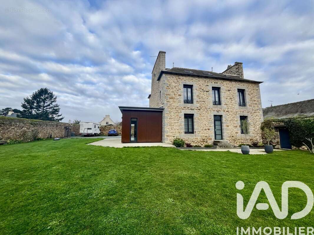 Photo 9 - Maison à LANVOLLON