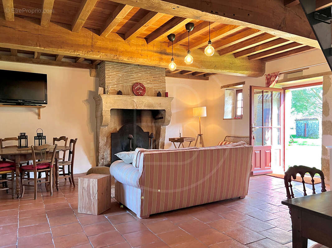 Maison à SAUVETERRE-DE-GUYENNE