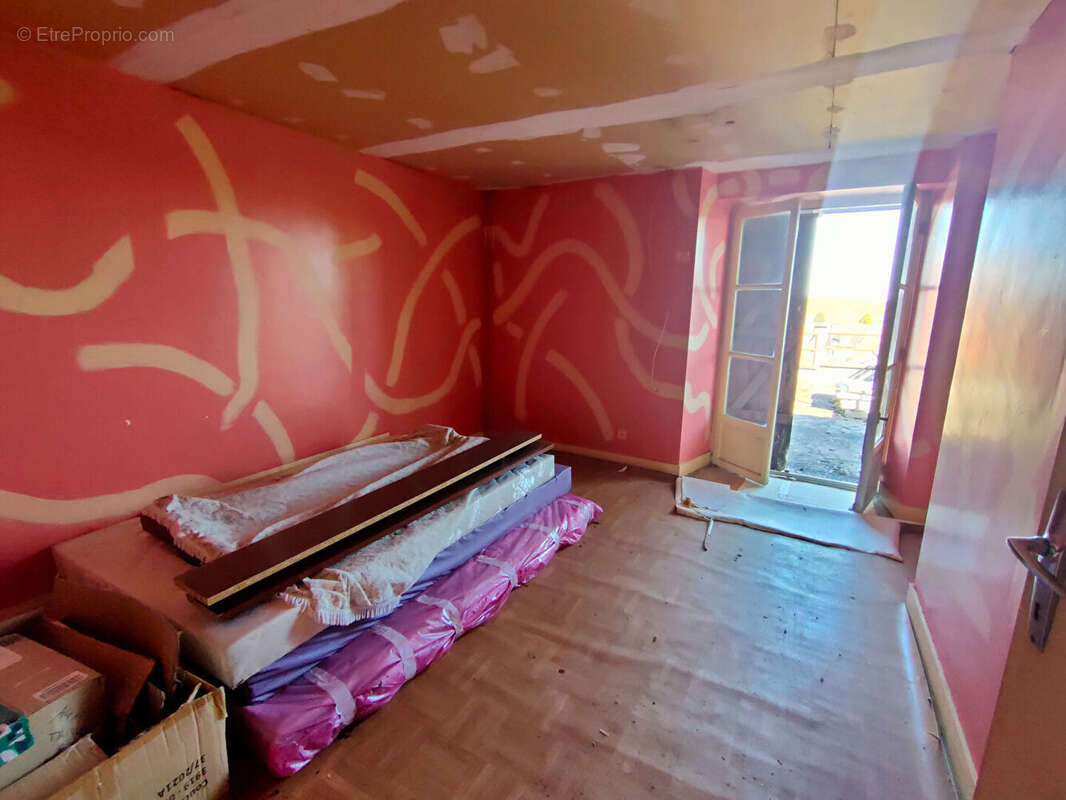 Maison à LA COQUILLE