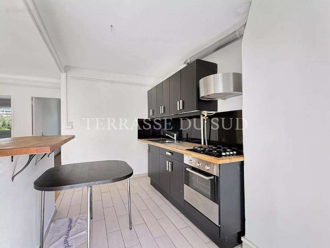 Appartement à MARSEILLE-8E