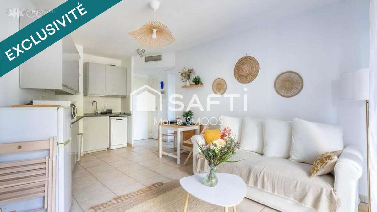 Photo 2 - Appartement à MARSEILLE-8E