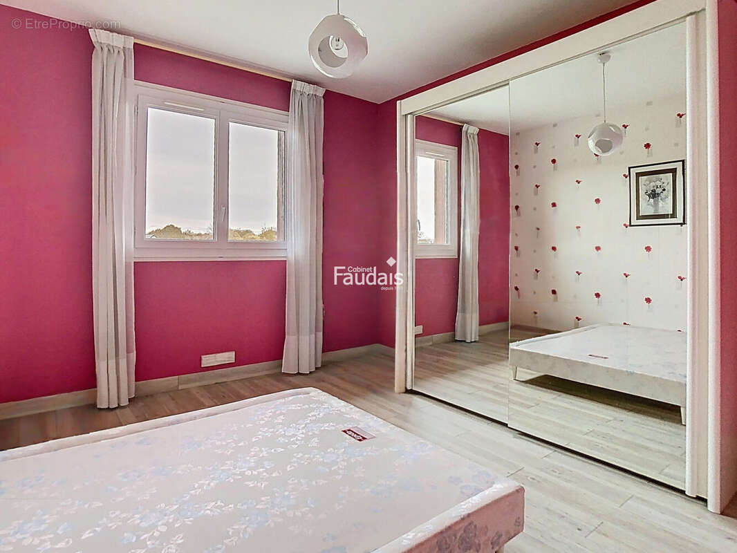 Appartement 87 m² à Saint-Lo  - photo 5