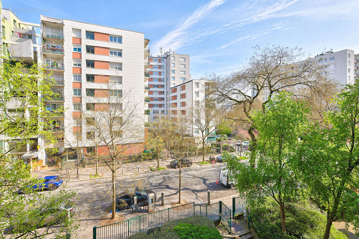 Appartement à PARIS-20E