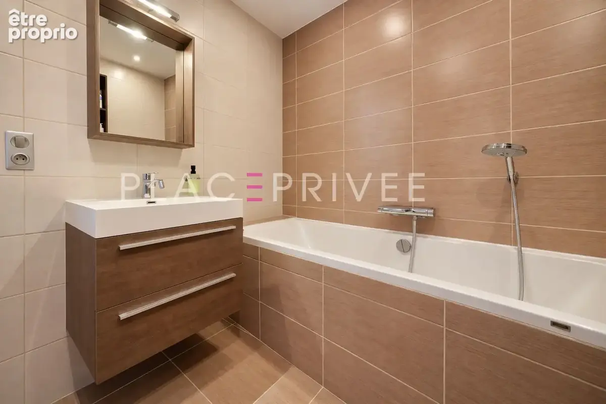 Duplex inversé avec terrasse - photo 14