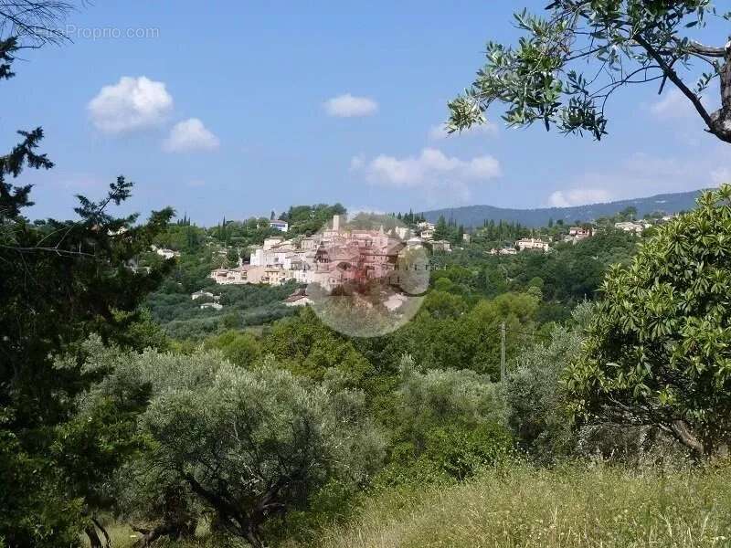 Maison à TOURRETTES