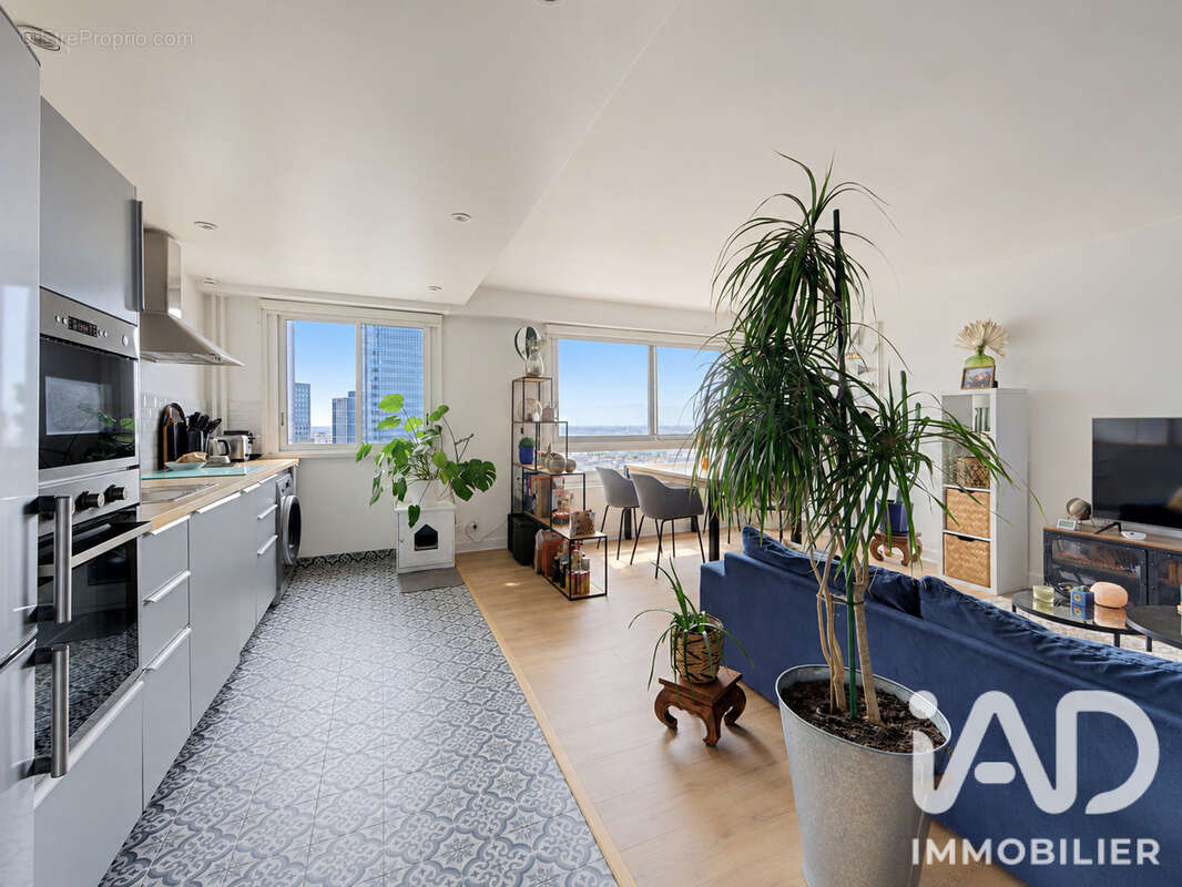 Photo 5 - Appartement à COURBEVOIE