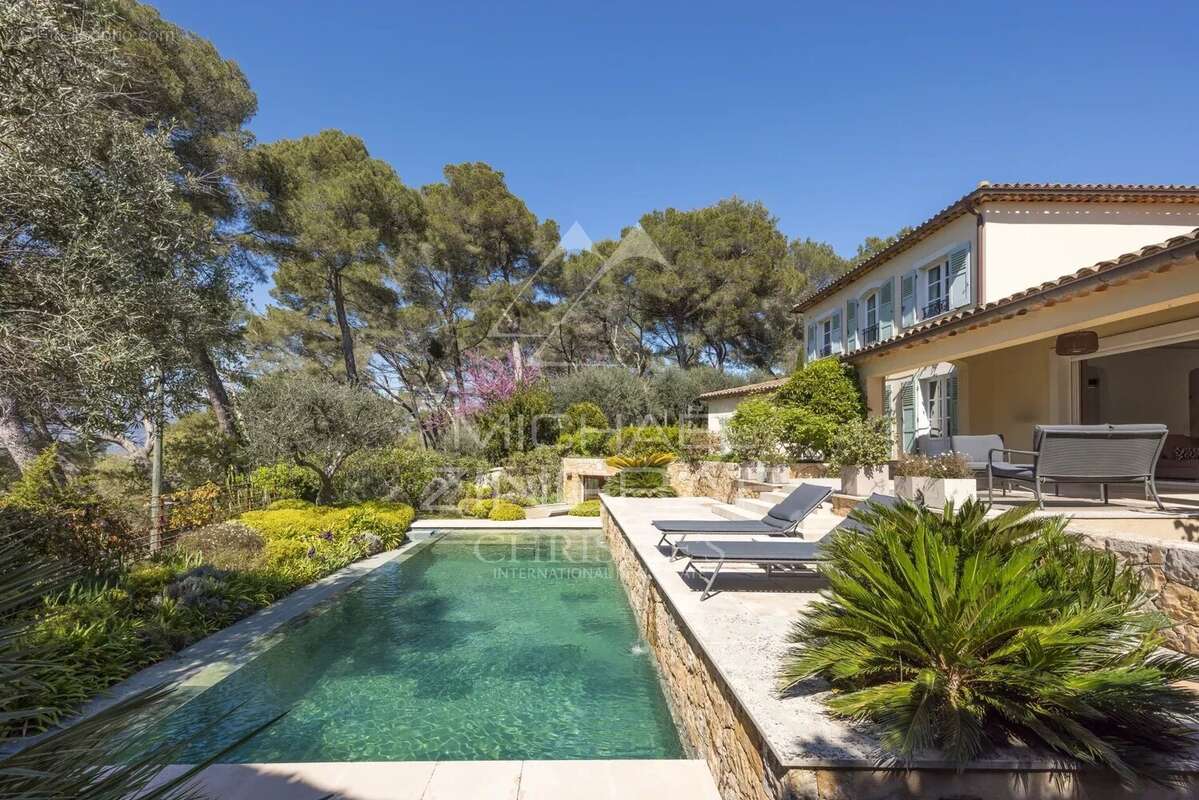 Maison à MOUGINS