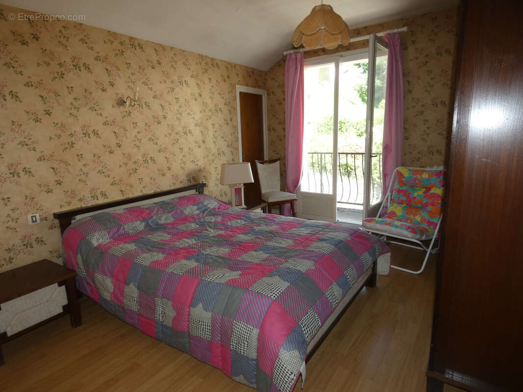 Maison à LATRONQUIERE