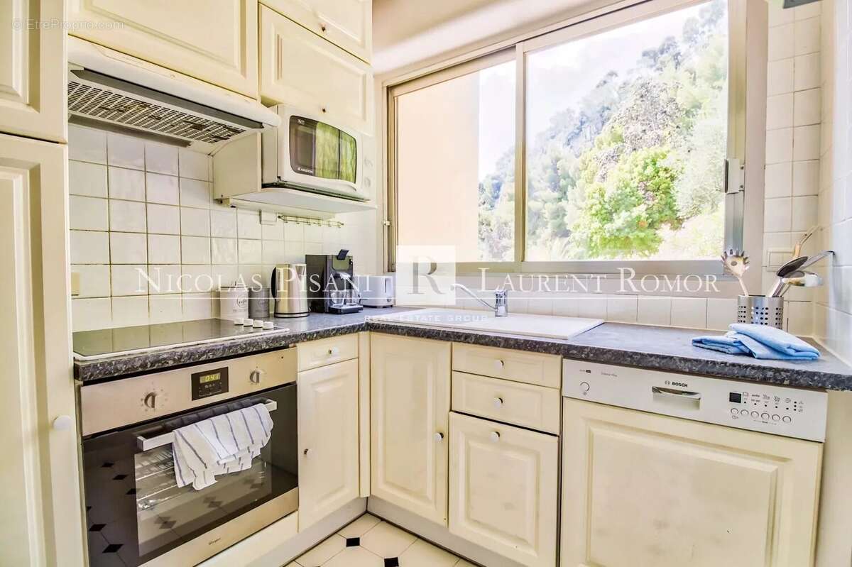 EXCLUSIVITÉ - Résidence avec piscine -Appartement 4 pièces – Vue mer - photo 5