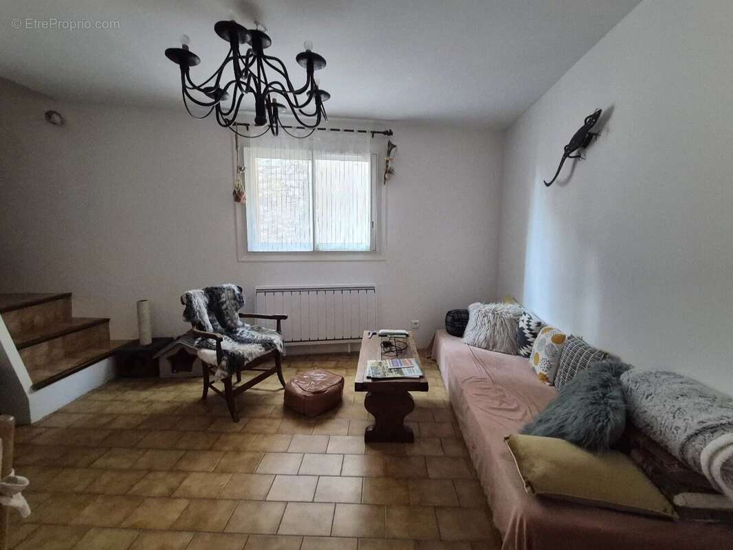 Maison à COURNONTERRAL